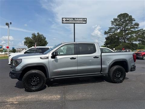 2023 GMC Sierra 1500 AT4X Crew Cab 4WD