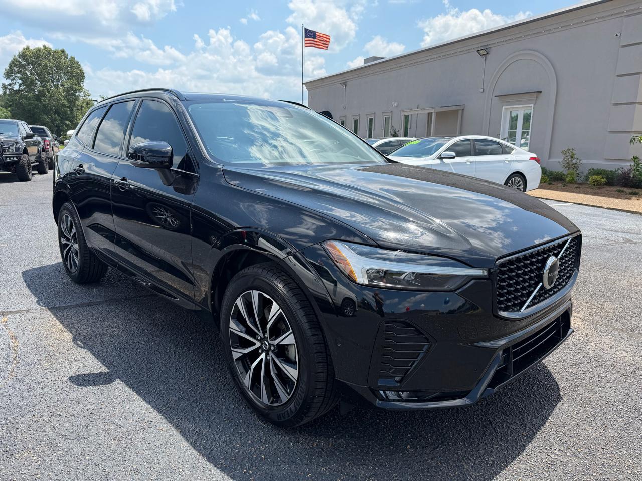 Volvo XC60 B5 Plus Dark AWD 2024
