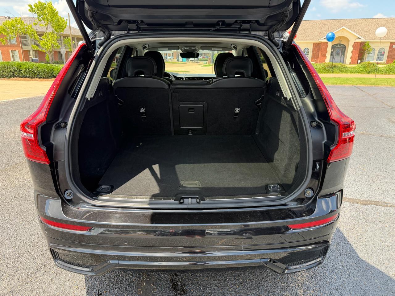 Volvo XC60 B5 Plus Dark AWD 2024