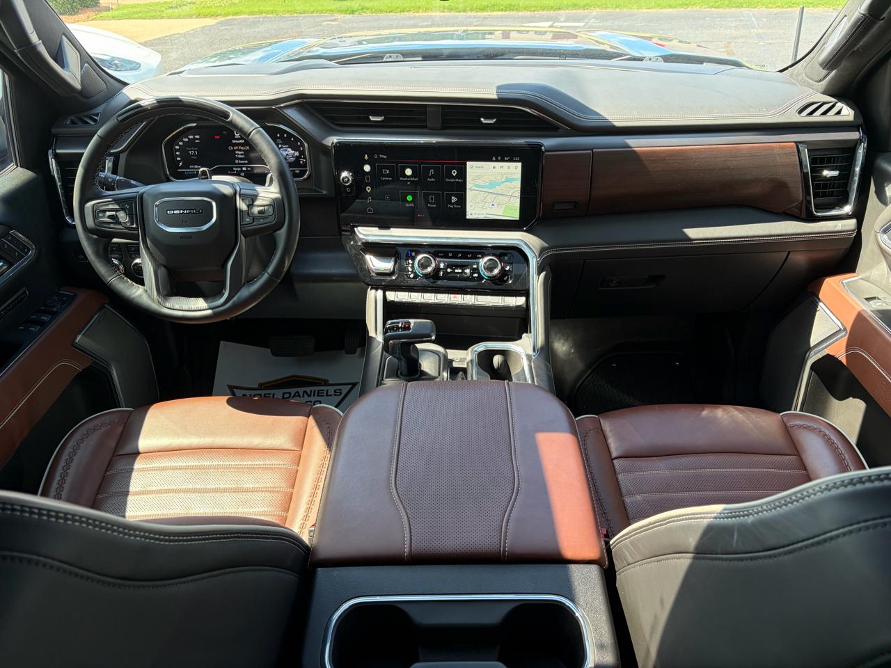 GMC Sierra 1500 Denali Ultimate Crew Cab 4WD 2025
