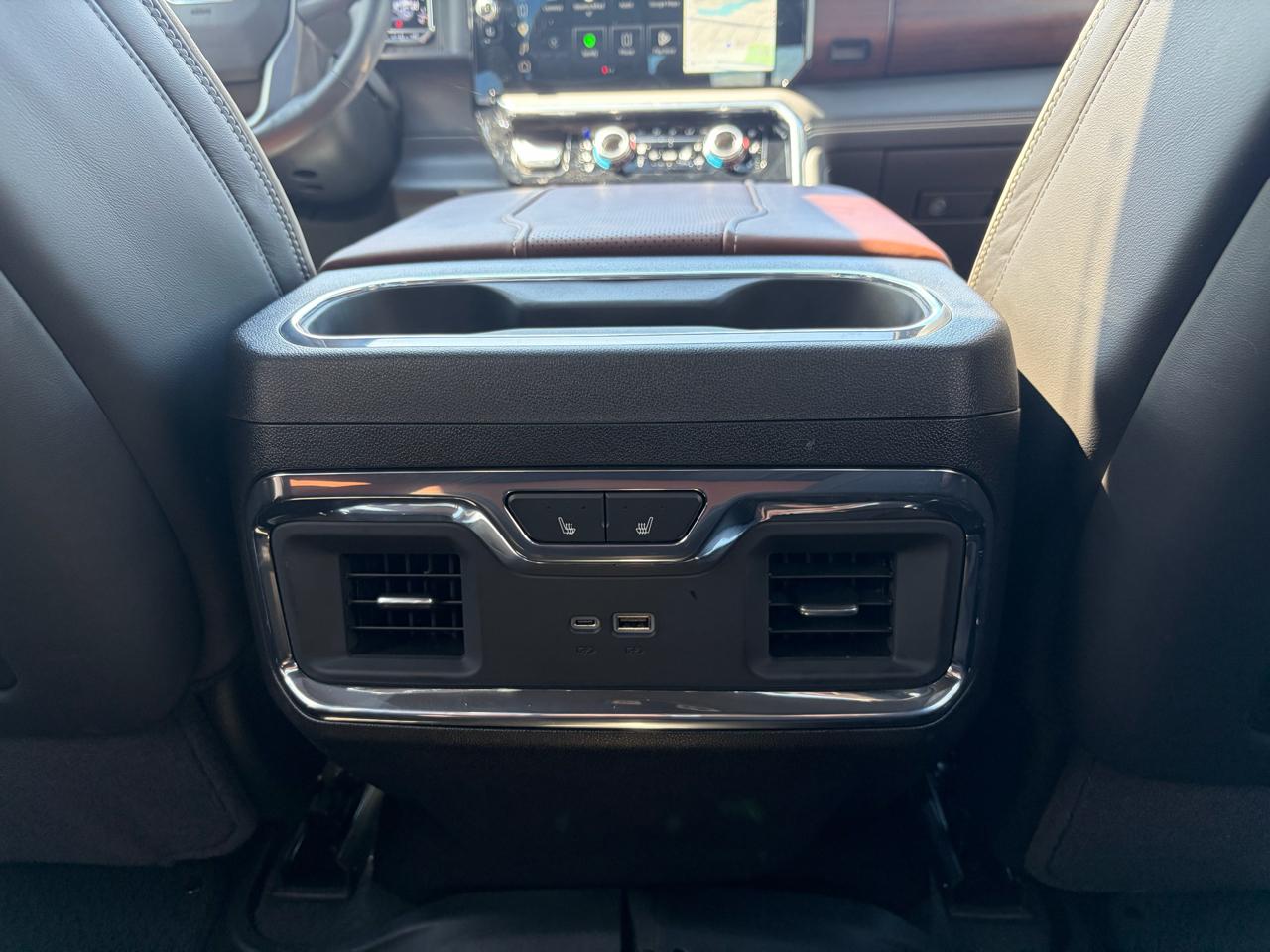 GMC Sierra 1500 Denali Ultimate Crew Cab 4WD 2025