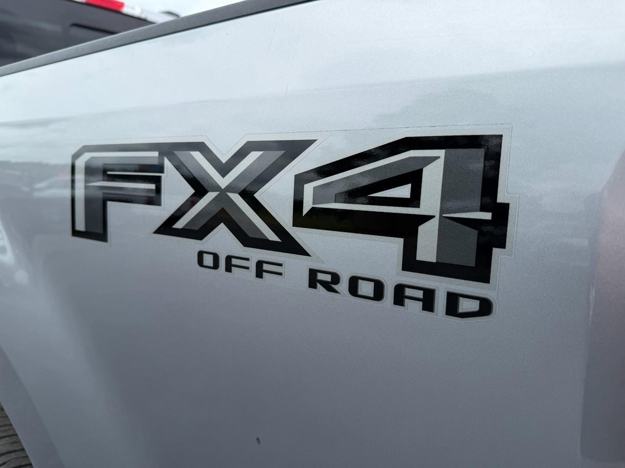 Ford F-250 SD Lariat Crew Cab 4WD 2020