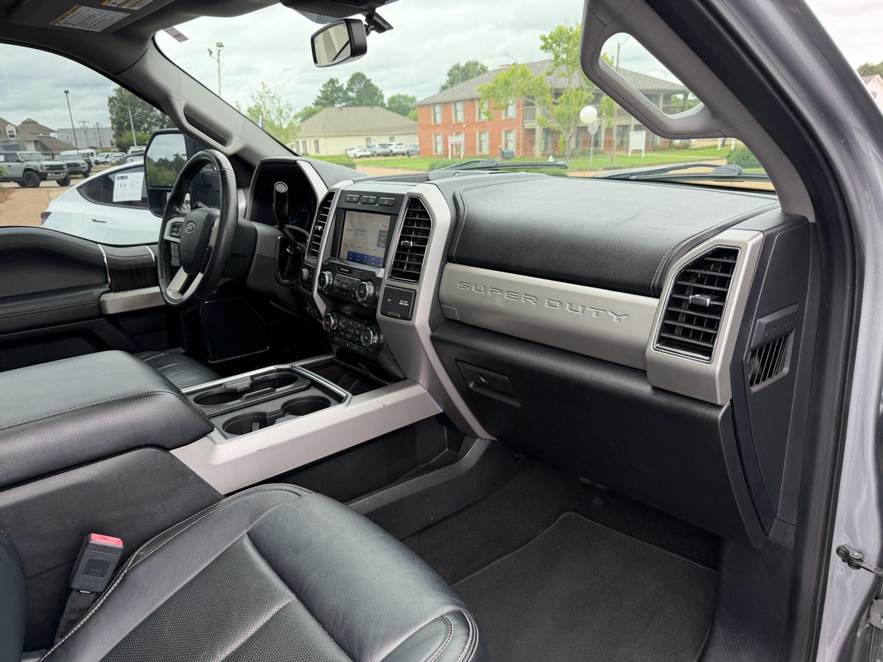Ford F-250 SD Lariat Crew Cab 4WD 2020
