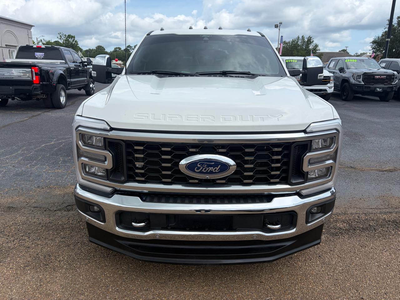 Ford F-350 SD Lariat Crew Cab SWB DRW 4WD 2024