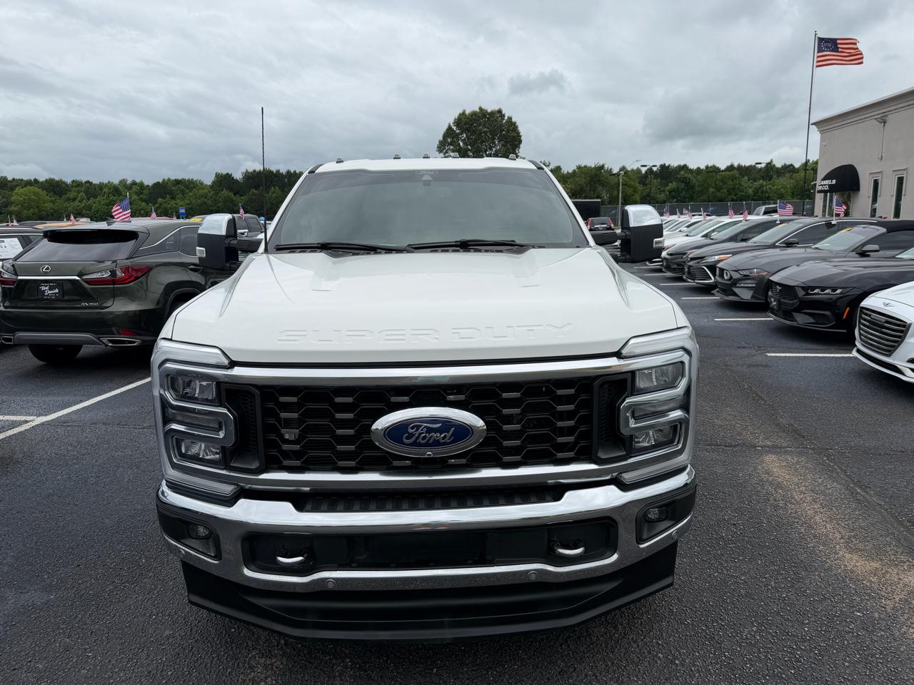 Ford F-350 SD Lariat Crew Cab SWB DRW 4WD 2024