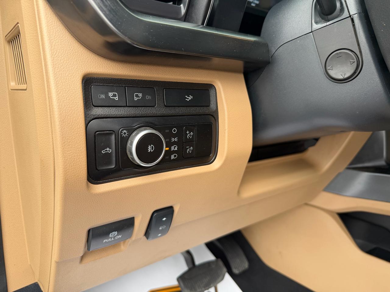Ford F-350 SD Lariat Crew Cab SWB DRW 4WD 2024