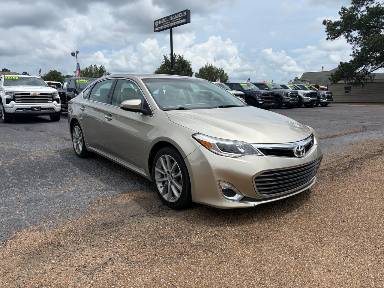 Toyota Avalon XLE 2014