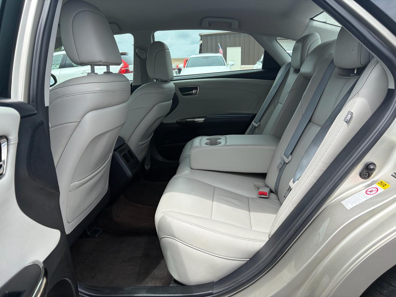 Toyota Avalon XLE 2014