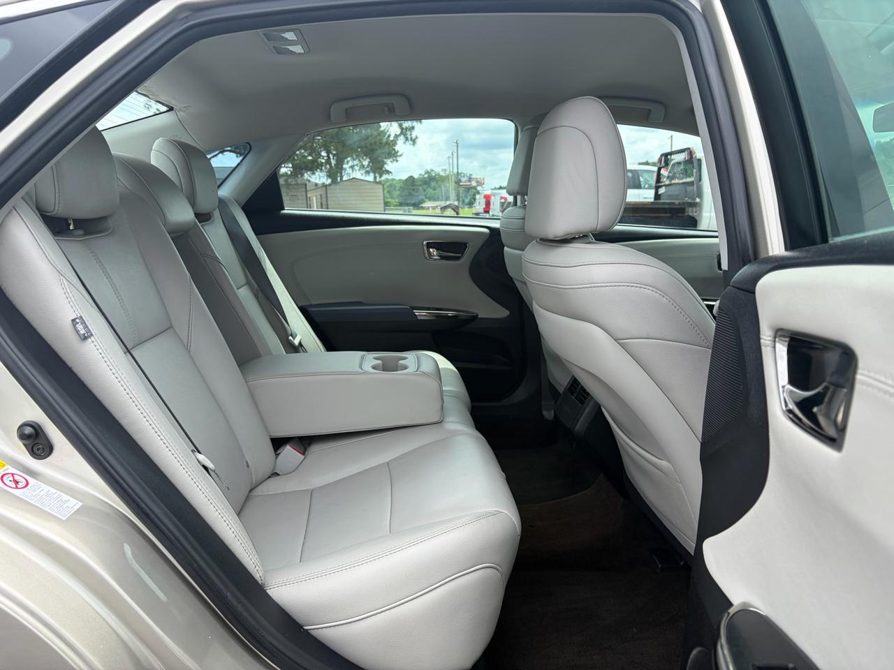 Toyota Avalon XLE 2014