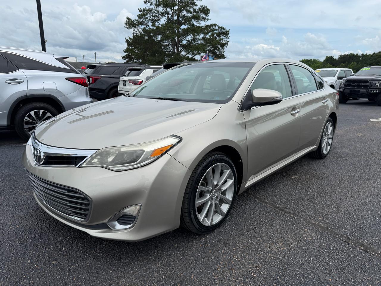Toyota Avalon XLE 2014