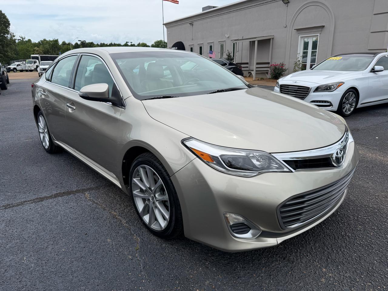 Toyota Avalon XLE 2014