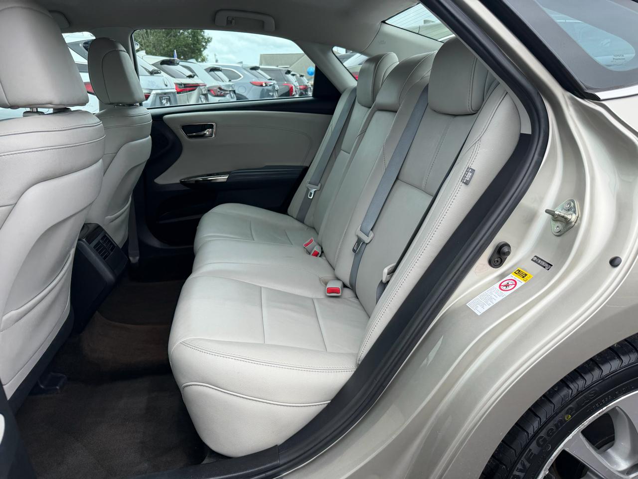 Toyota Avalon XLE 2014
