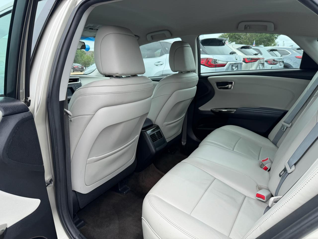 Toyota Avalon XLE 2014