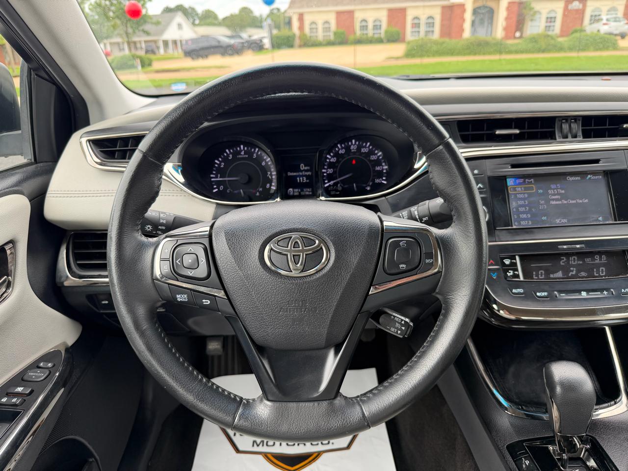 Toyota Avalon XLE 2014