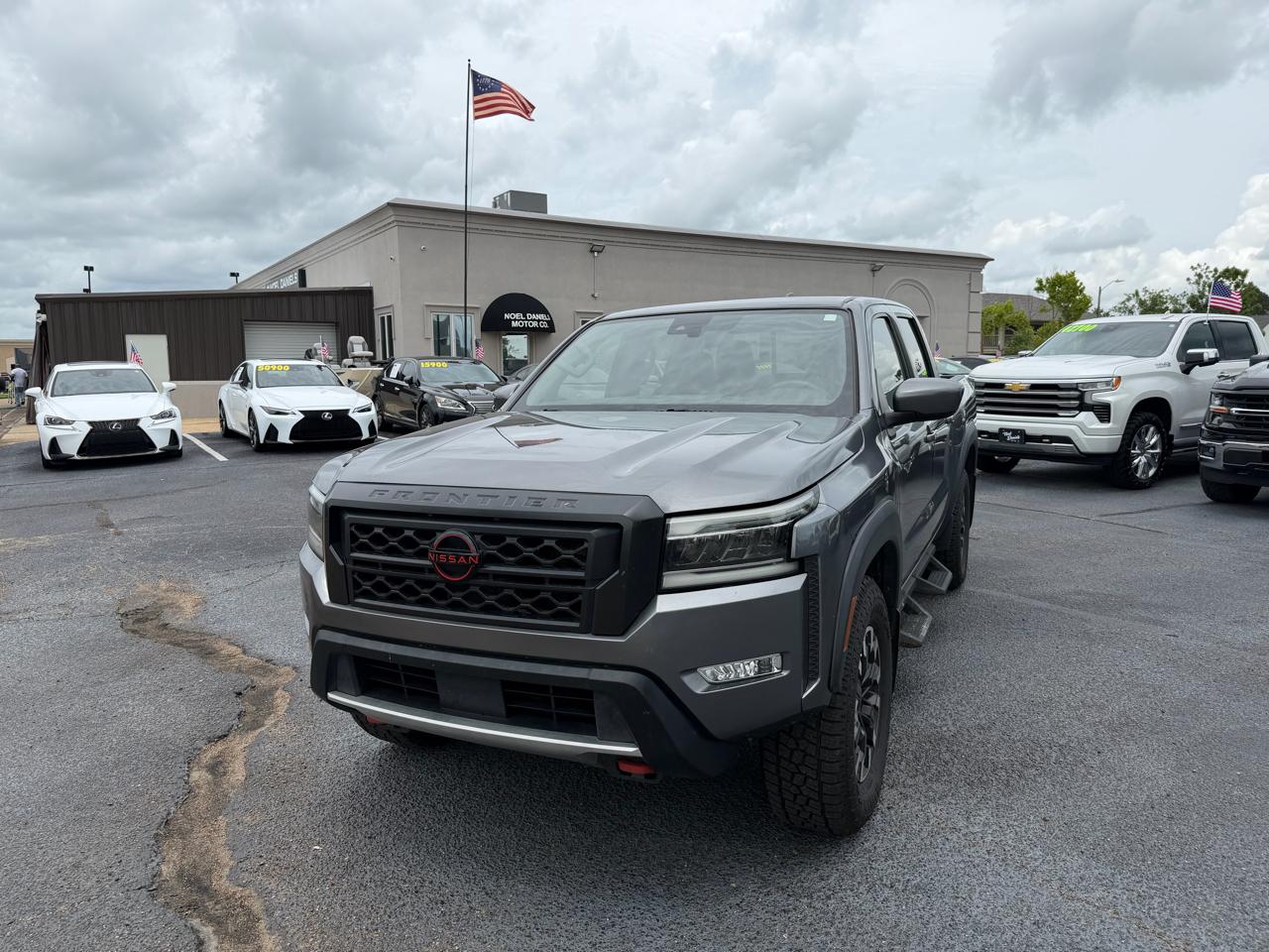 2022 Nissan Frontier PRO-4X Crew Cab 4X4's photo