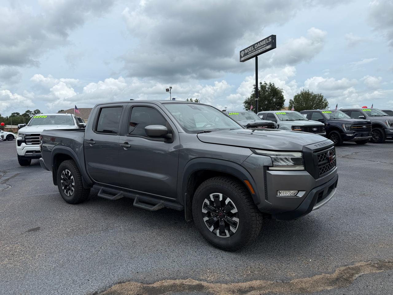 Nissan Frontier PRO-4X Crew Cab 4WD 2022