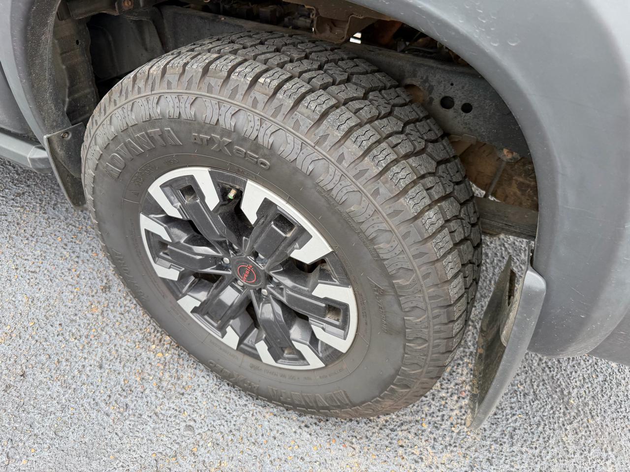 Nissan Frontier PRO-4X Crew Cab 4WD 2022