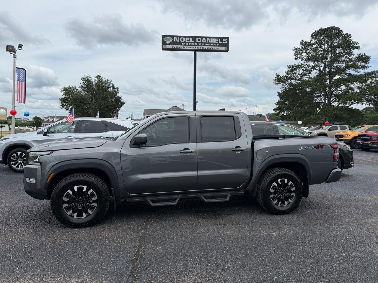 Nissan Frontier PRO-4X Crew Cab 4WD 2022