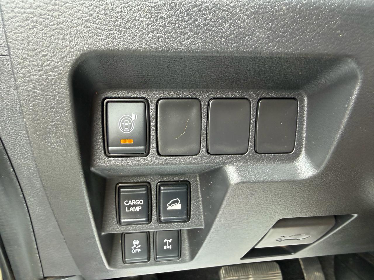 Nissan Frontier PRO-4X Crew Cab 4WD 2022