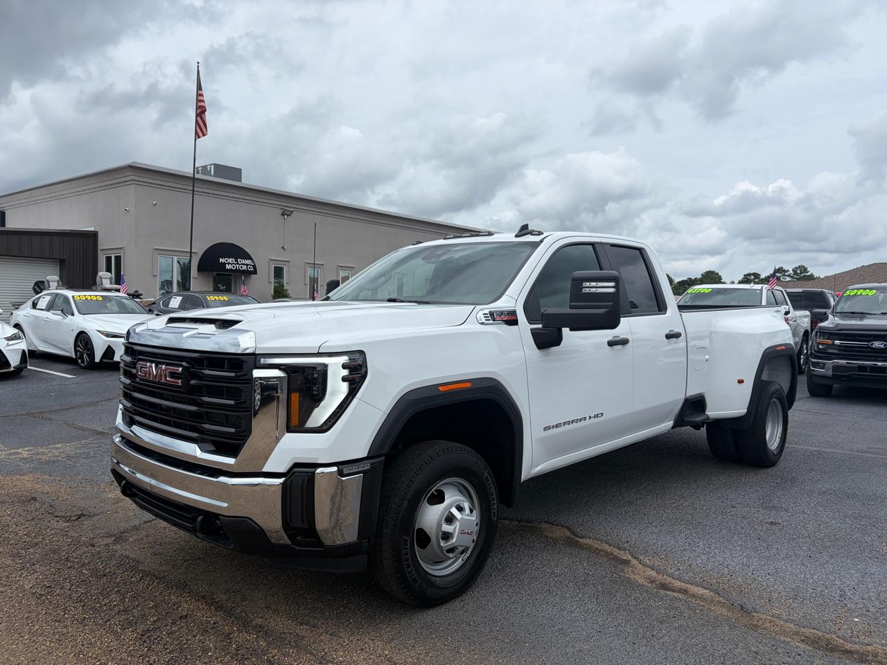 GMC Sierra 3500HD  2024