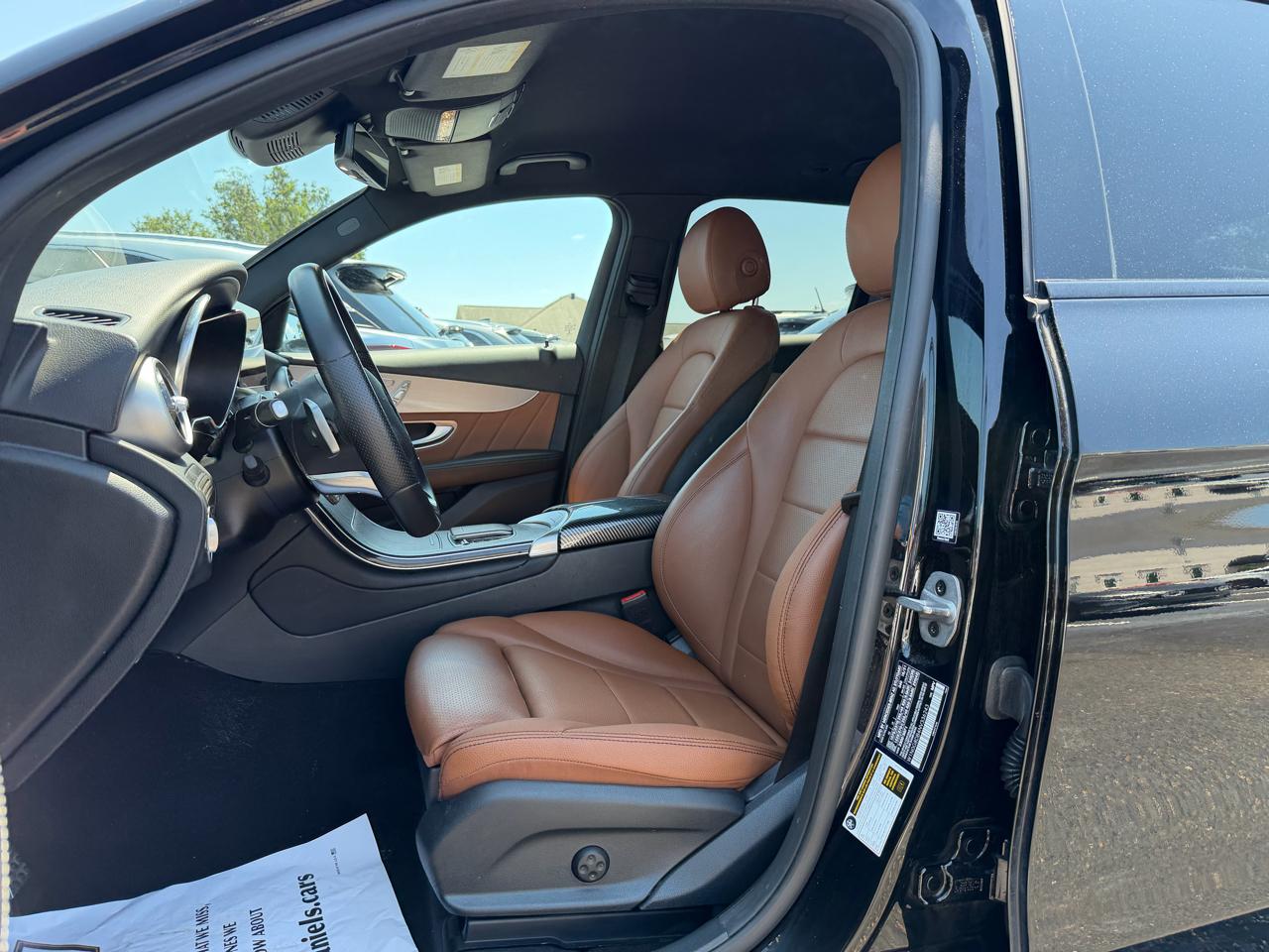 Mercedes-Benz GLC-Class GLC300 2022