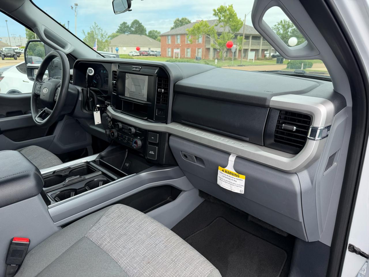 Ford F-250 SD XLT Crew Cab 4WD 2025