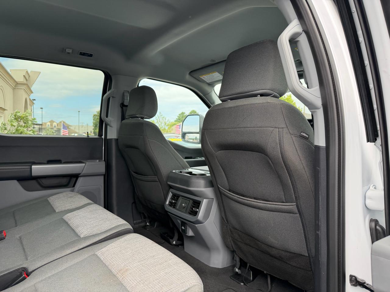 Ford F-250 SD XLT Crew Cab 4WD 2025