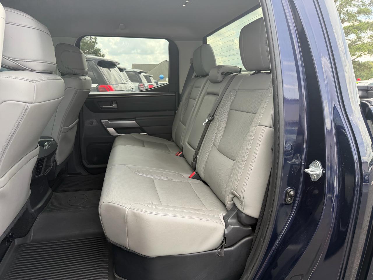 Toyota Tundra SR5 CrewMax 4WD 2023