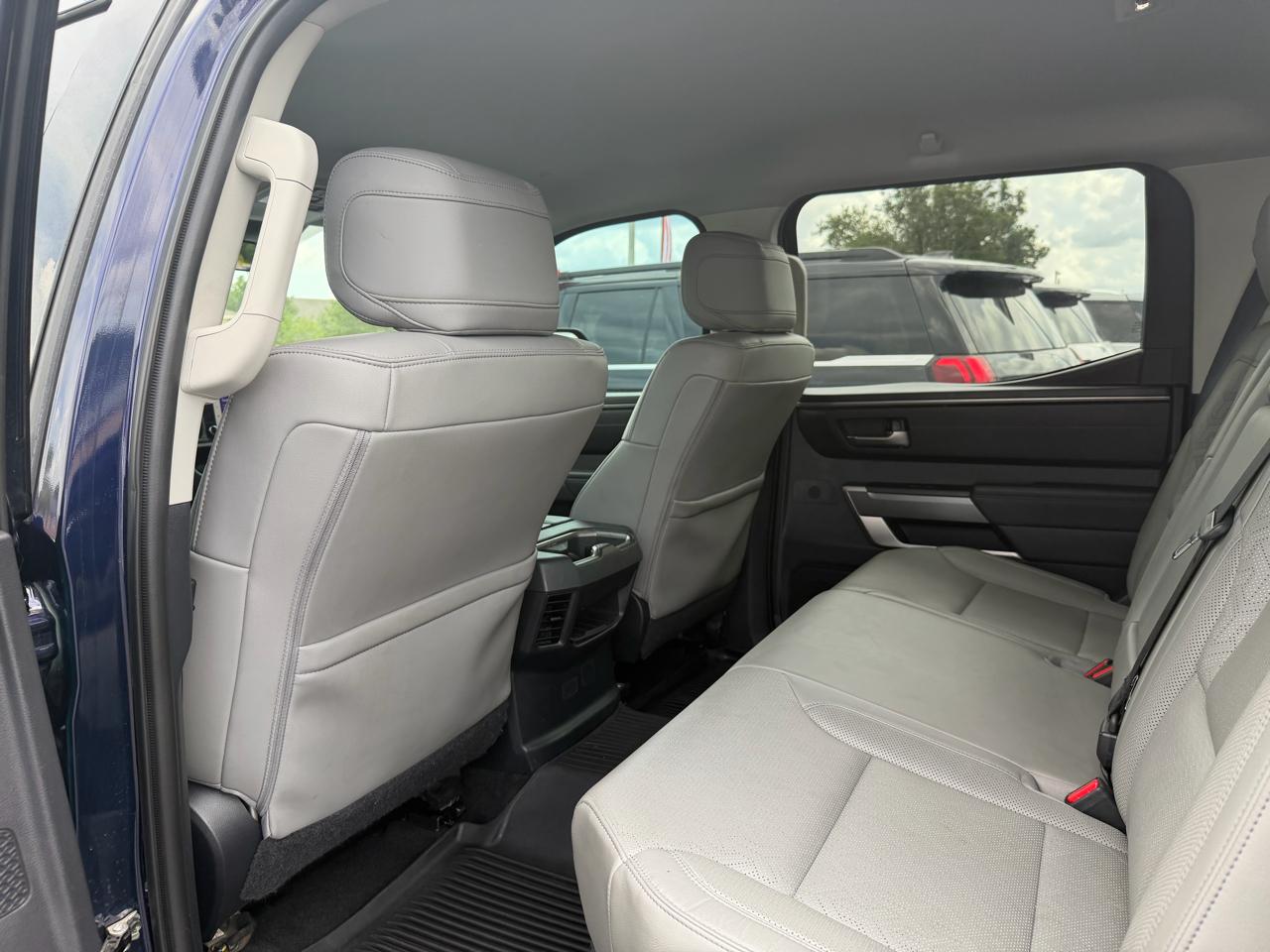 Toyota Tundra SR5 CrewMax 4WD 2023