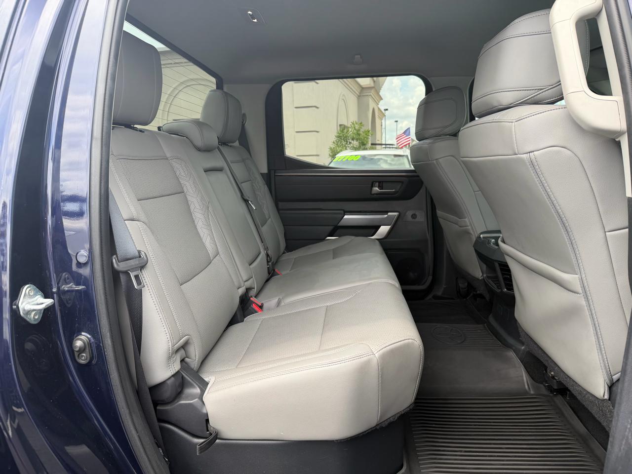 Toyota Tundra SR5 CrewMax 4WD 2023