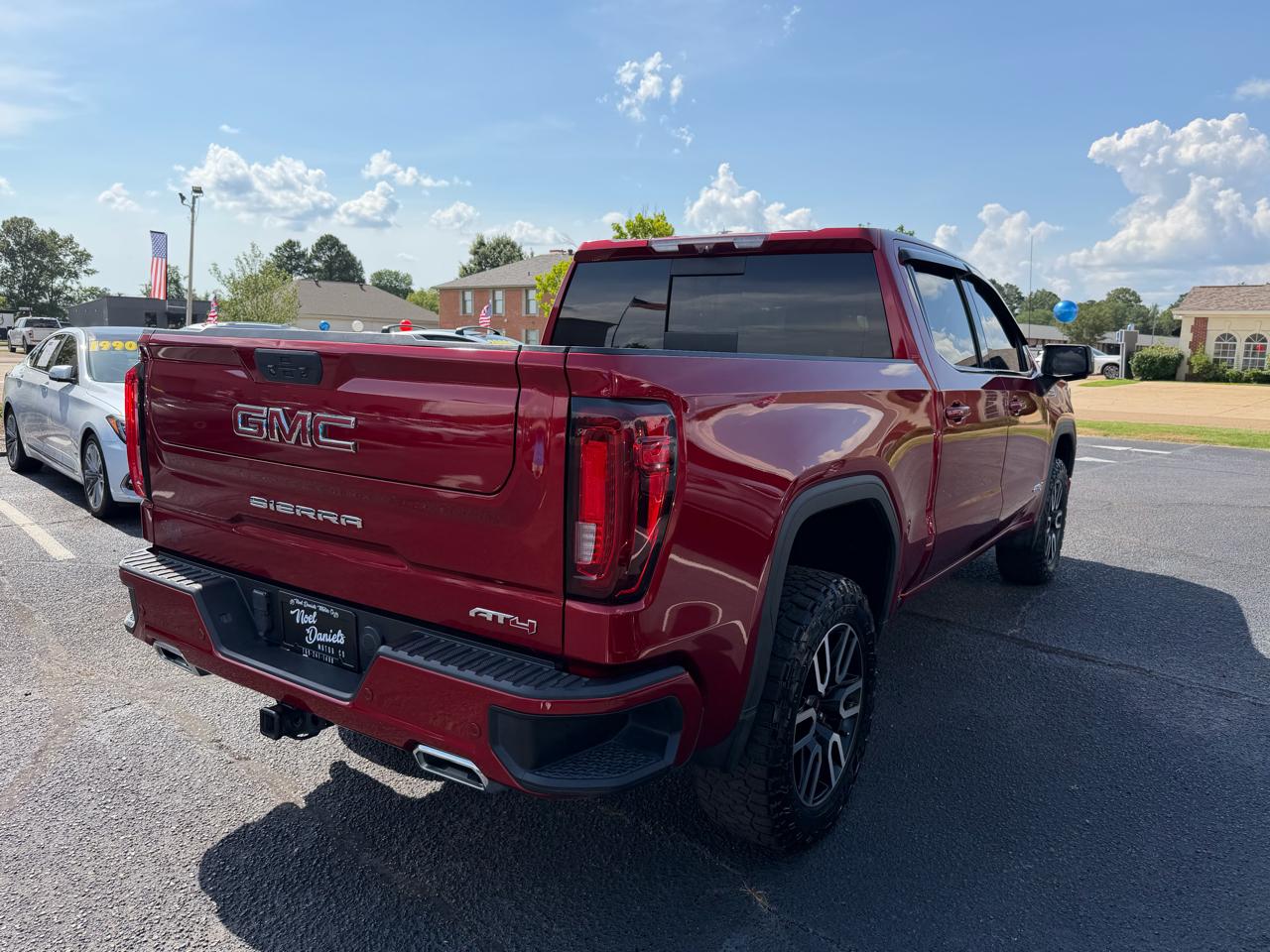 GMC Sierra 1500 Limited AT4 Crew Cab Long Box 4WD 2022