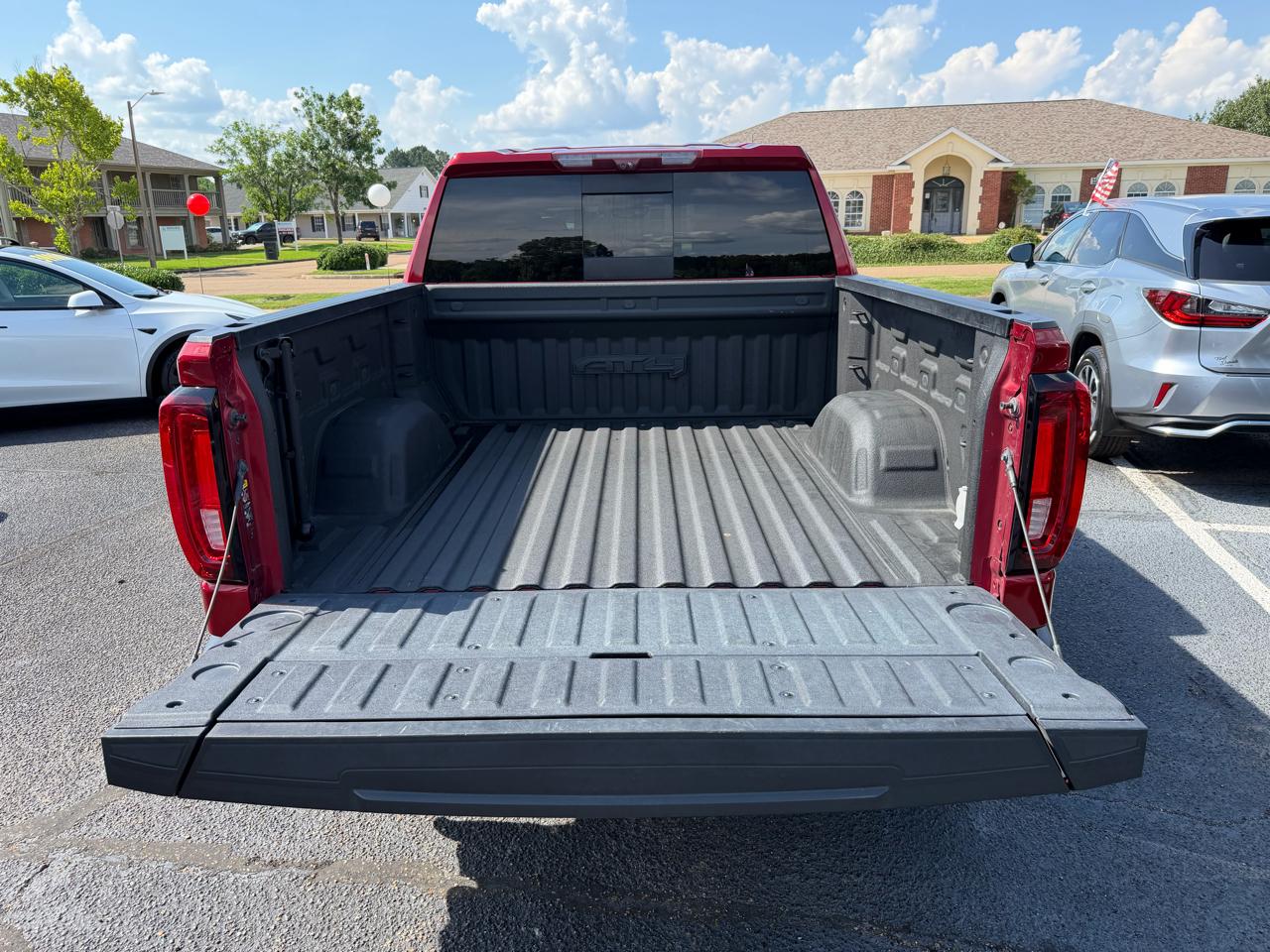 GMC Sierra 1500 Limited AT4 Crew Cab Long Box 4WD 2022