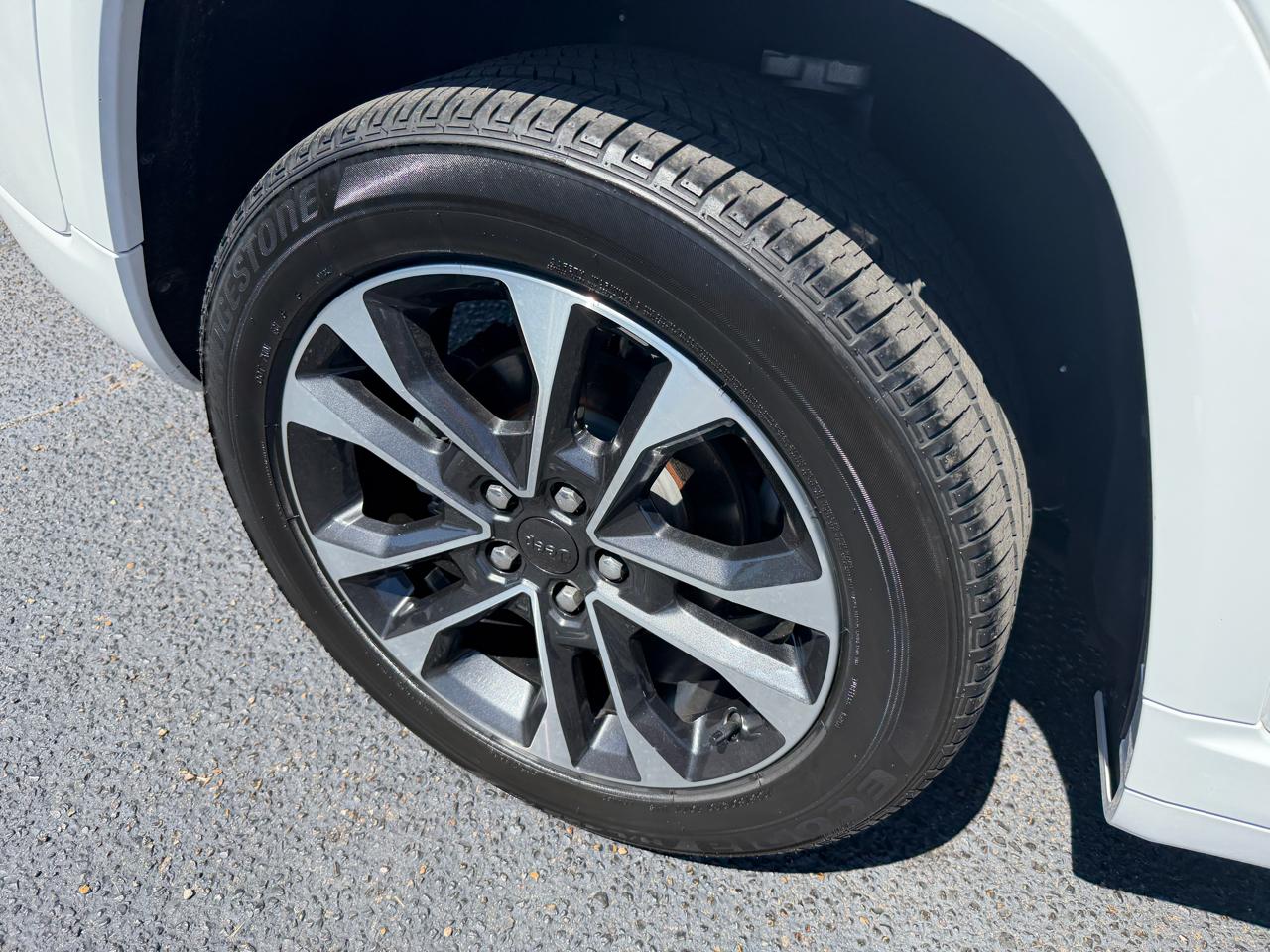 Jeep Grand Cherokee Overland 4WD 2022