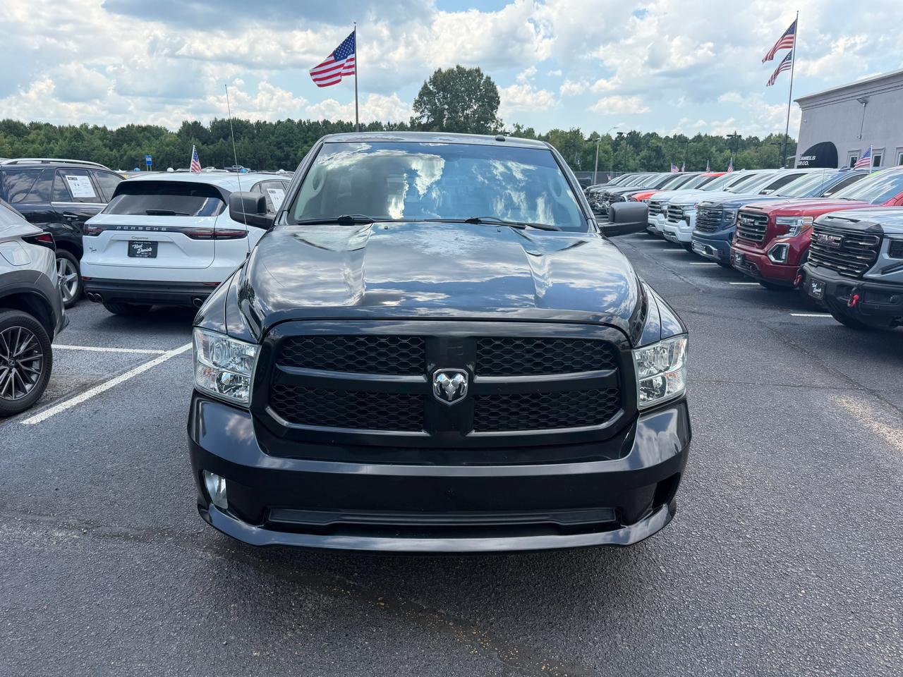 RAM 1500 2WD Reg Cab 120.5" Express 2015