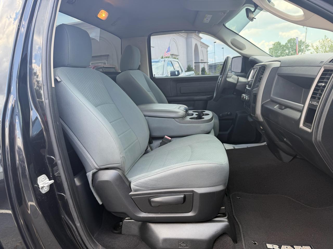 RAM 1500 2WD Reg Cab 120.5" Express 2015