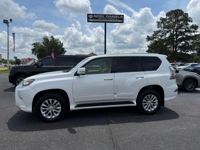 White 2017 Lexus GX 460 4WD SUV / Crossover All-Wheel Drive Automatic