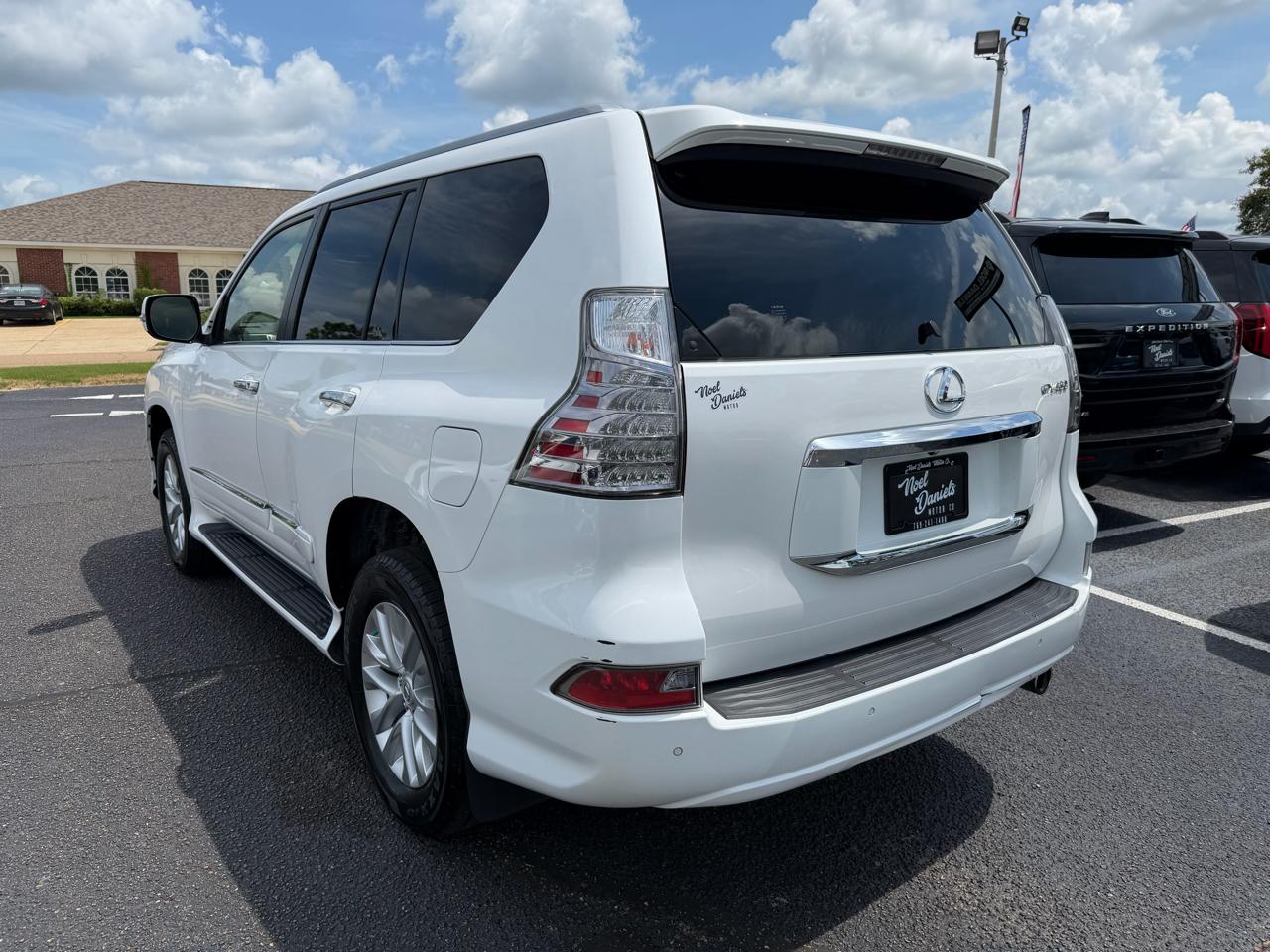 Lexus GX 460 Base 2017