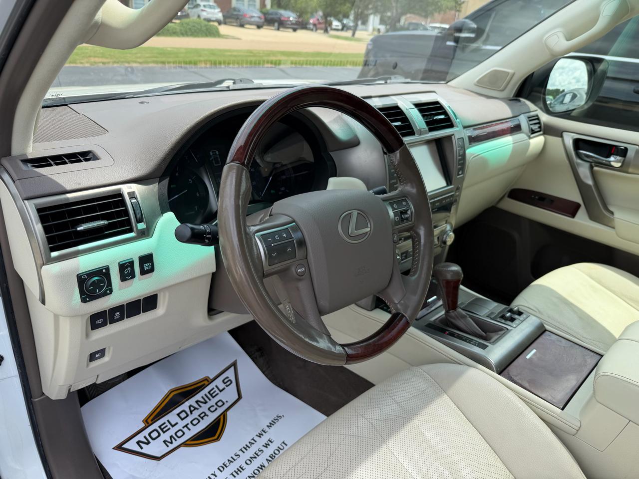Lexus GX 460 Base 2017