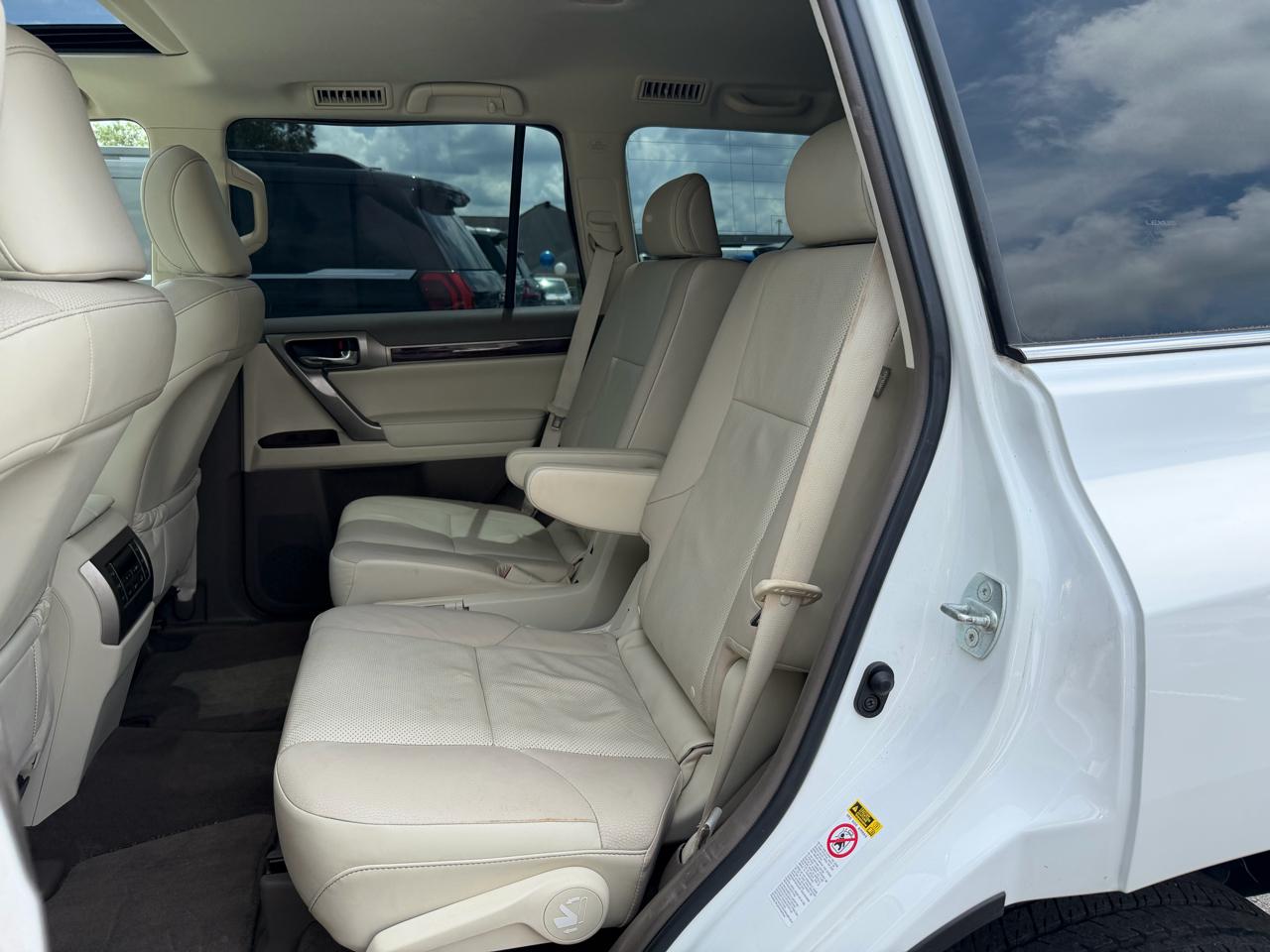 Lexus GX 460 Base 2017