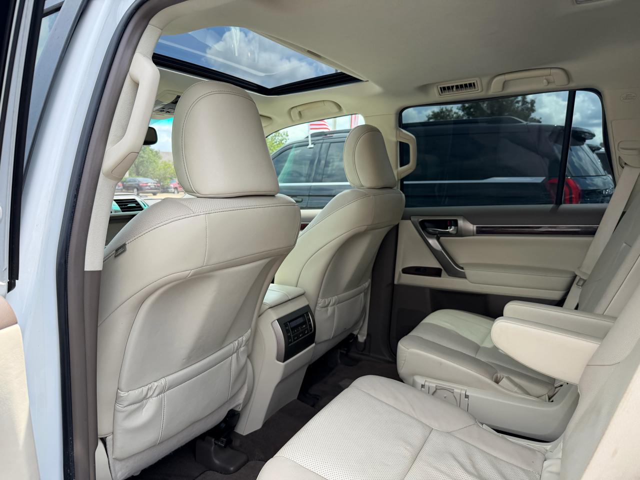 Lexus GX 460 Base 2017
