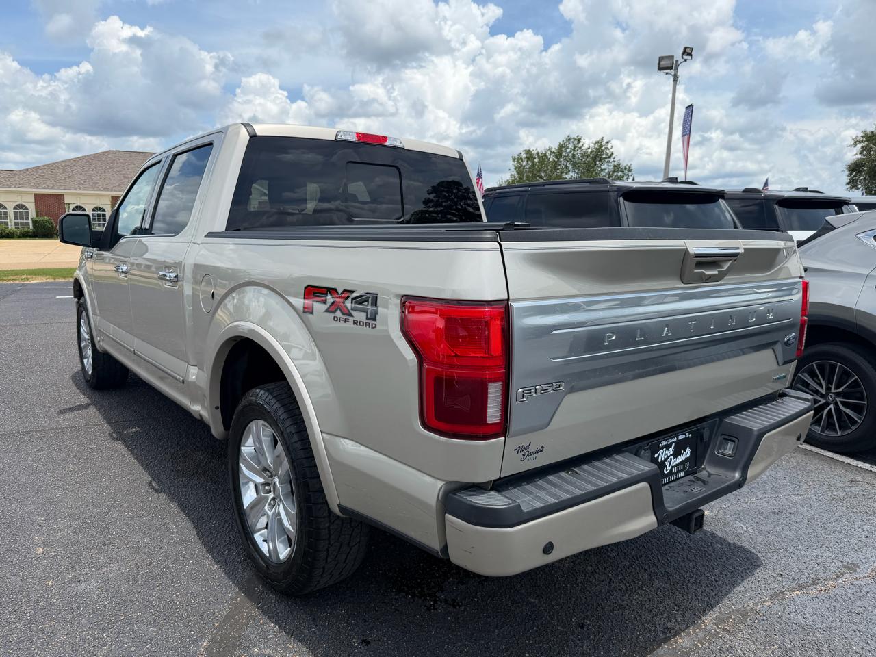 Ford F-150 Platinum SuperCrew 5.5-ft. Bed 4WD 2018