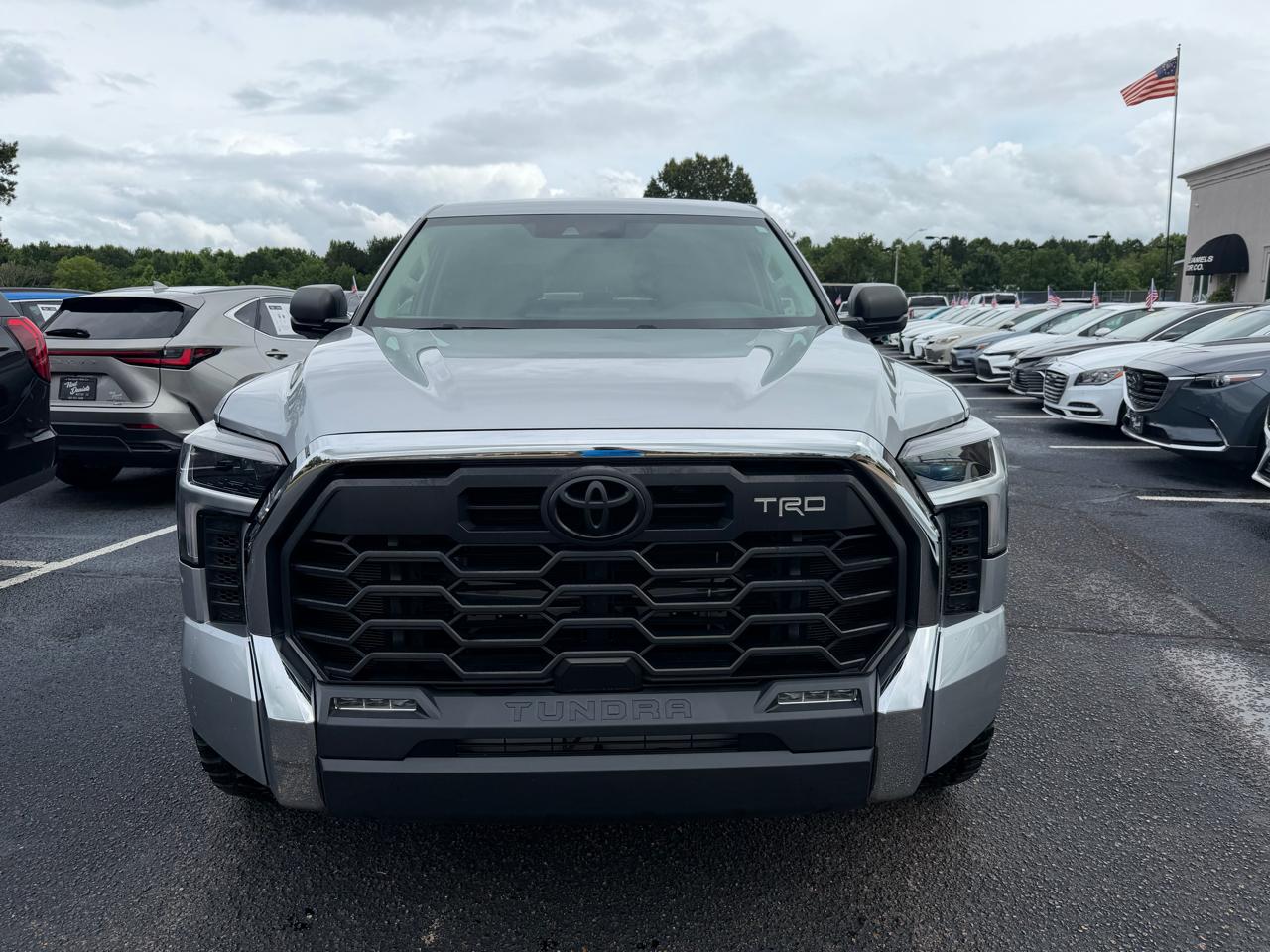 Toyota Tundra SR5 CrewMax 4WD 2023