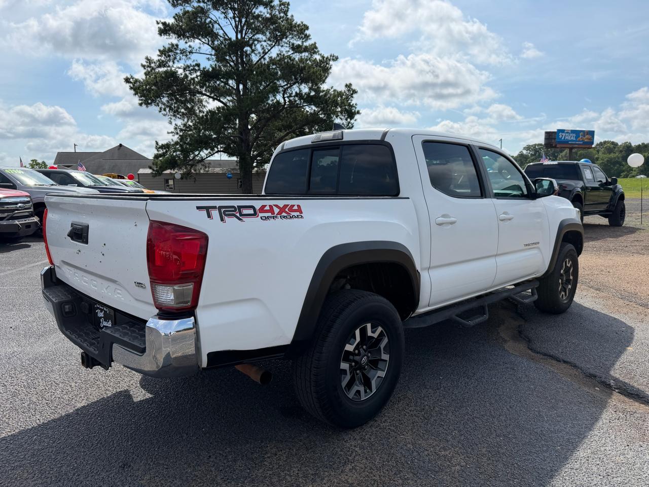 Toyota Tacoma SR5 Double Cab 4WD V6 2016