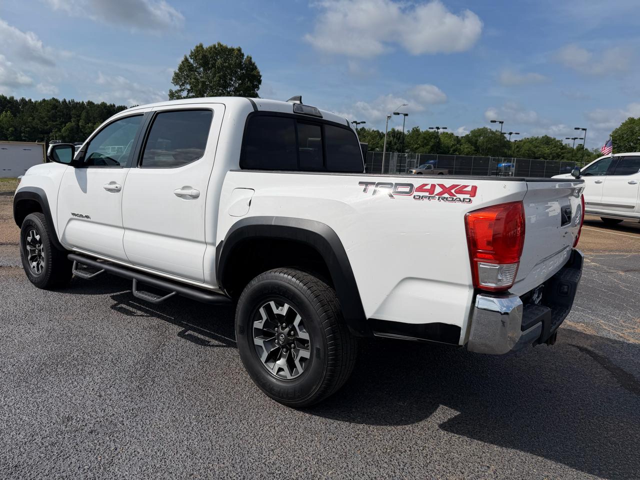 Toyota Tacoma SR5 Double Cab 4WD V6 2016