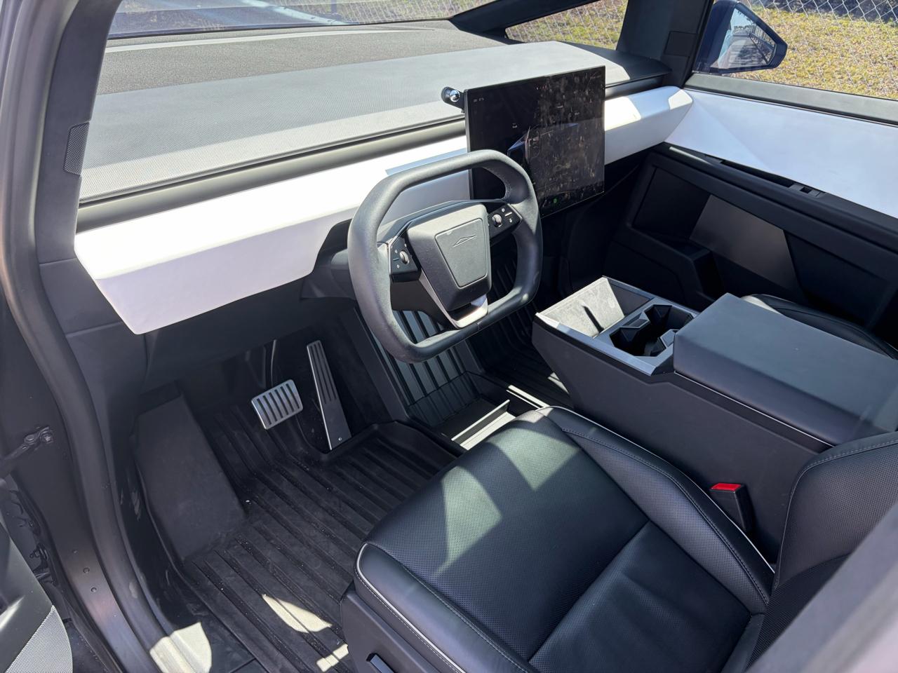 Tesla Cybertruck AWD 2024