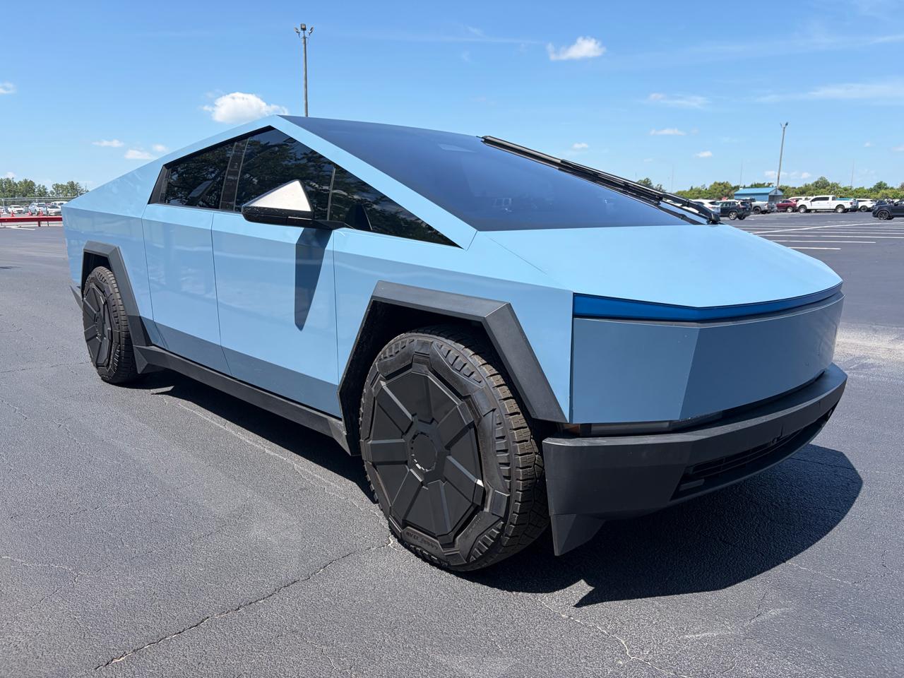 Tesla Cybertruck AWD 2024