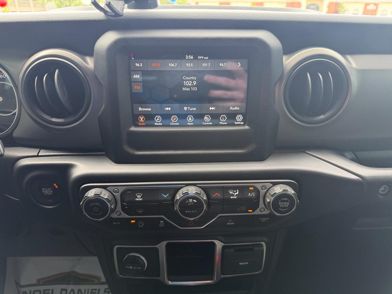 Jeep Gladiator Sport S 2023