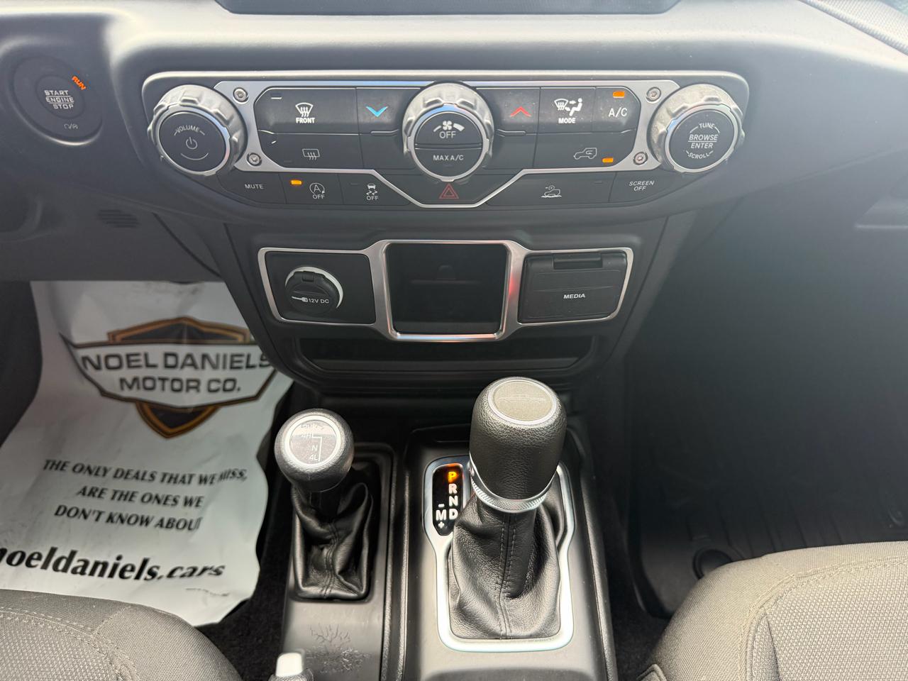Jeep Gladiator Sport S 2023