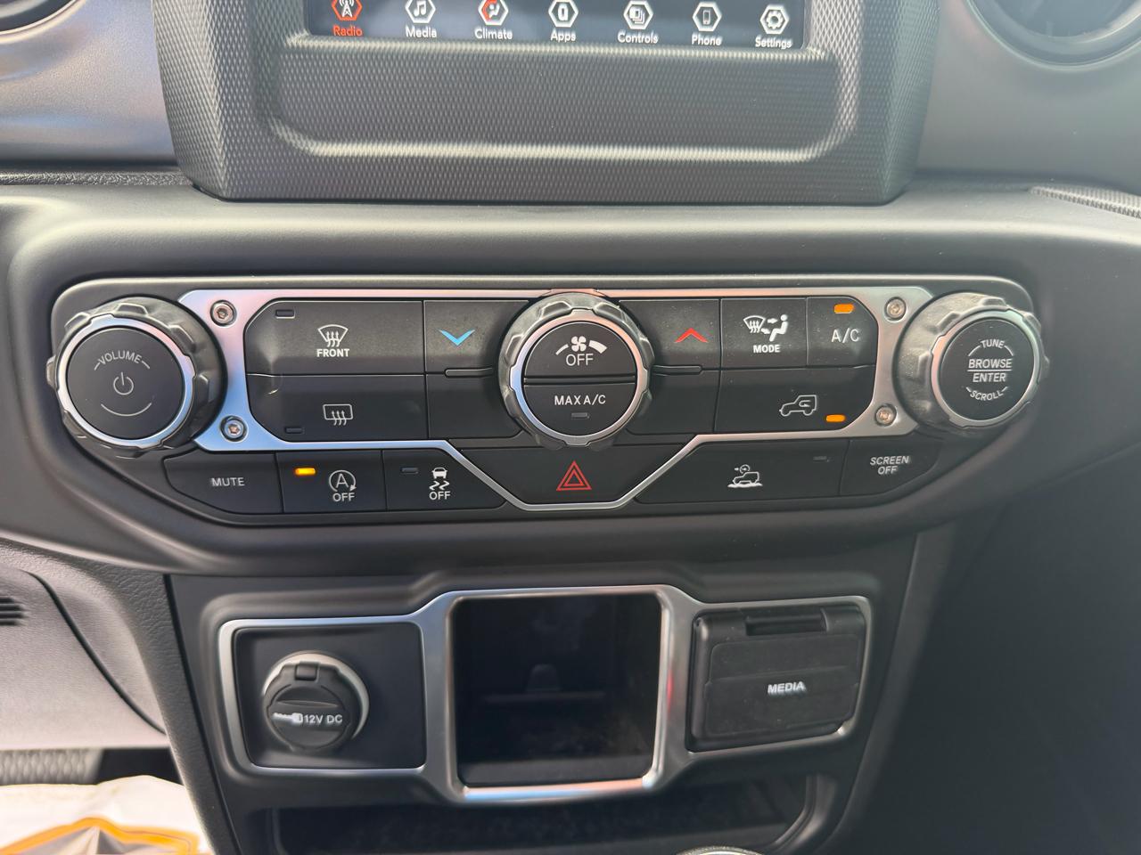 Jeep Gladiator Sport S 2023