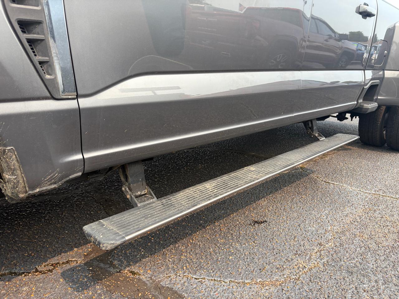 Ford F-350 SD Lariat Crew Cab Long Bed DRW 4WD 2024